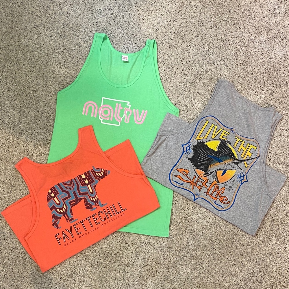 Set of 3 tank tops